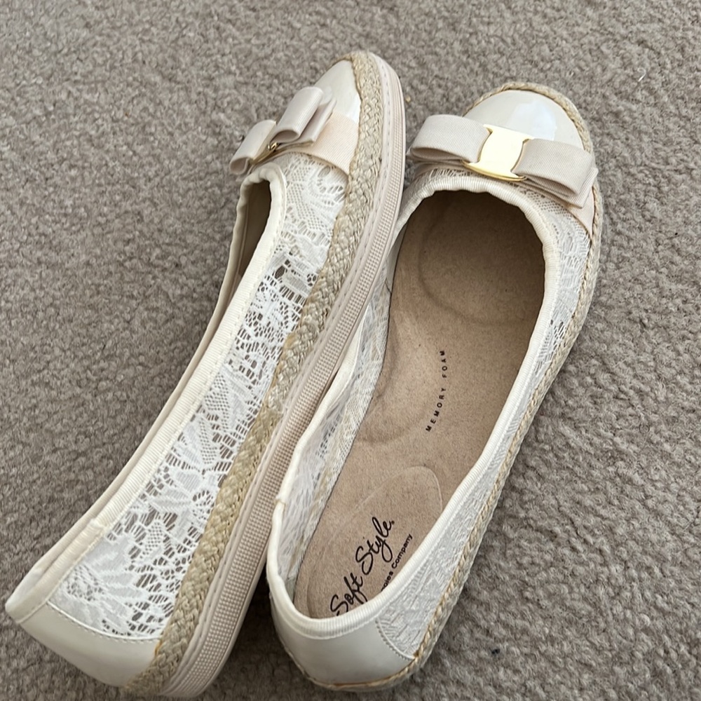 Barely Worn Soft Style Loafers With Memory Foam!!… - image 6